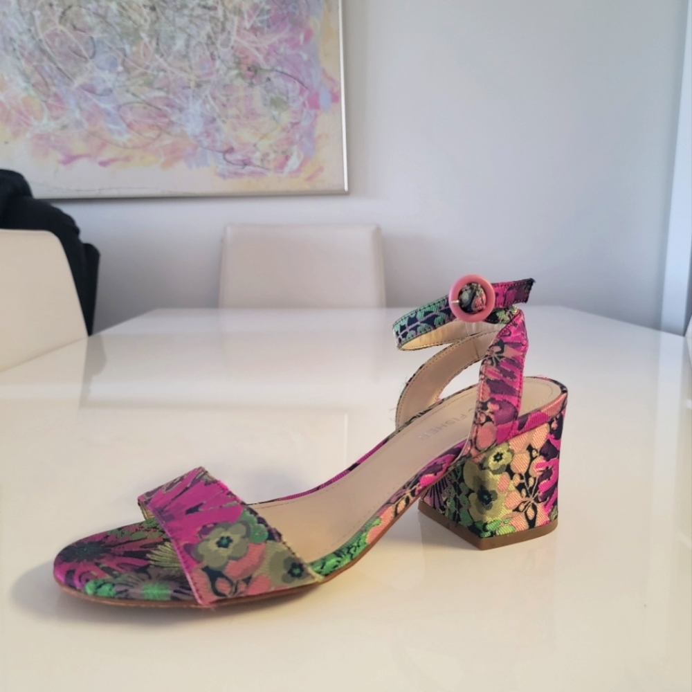 Marc Fisher strapped sandals